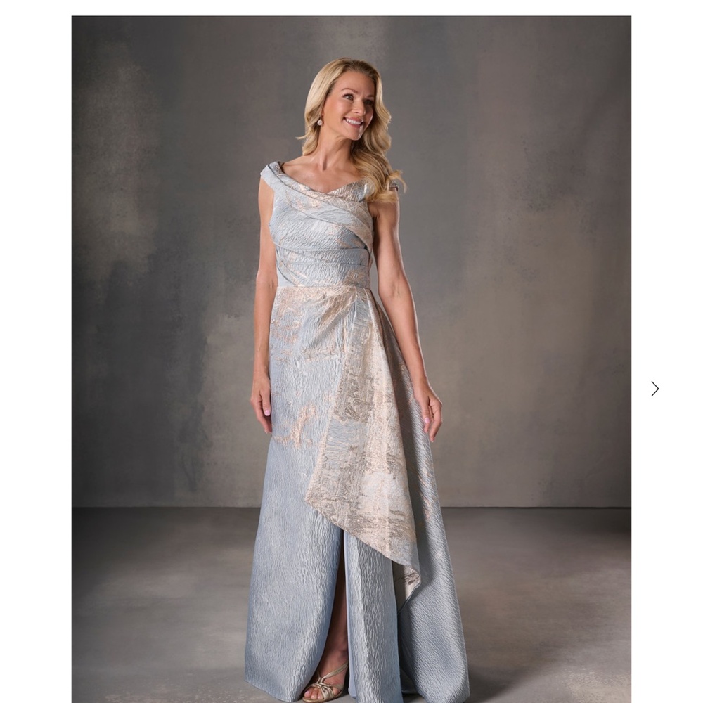 Christina Wu celebration fit and flair blue and champagne gown size 8